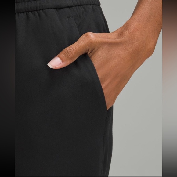 Lululemon Soft Jersey Classic-Fit Mid-
Rise Jogger - Picture 3 of 9
